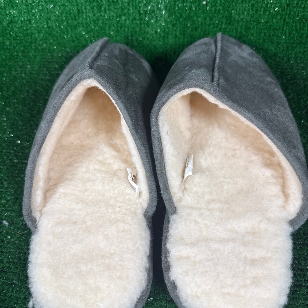 Lordfon Men’s Gray Cozy Slippers | US 9–10 EU 42–43 - Picture 2 of 5